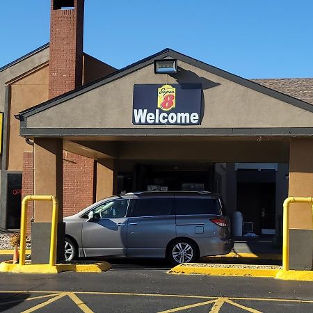 Super 8 By Wyndham Kansas City Airport North Экстерьер фото