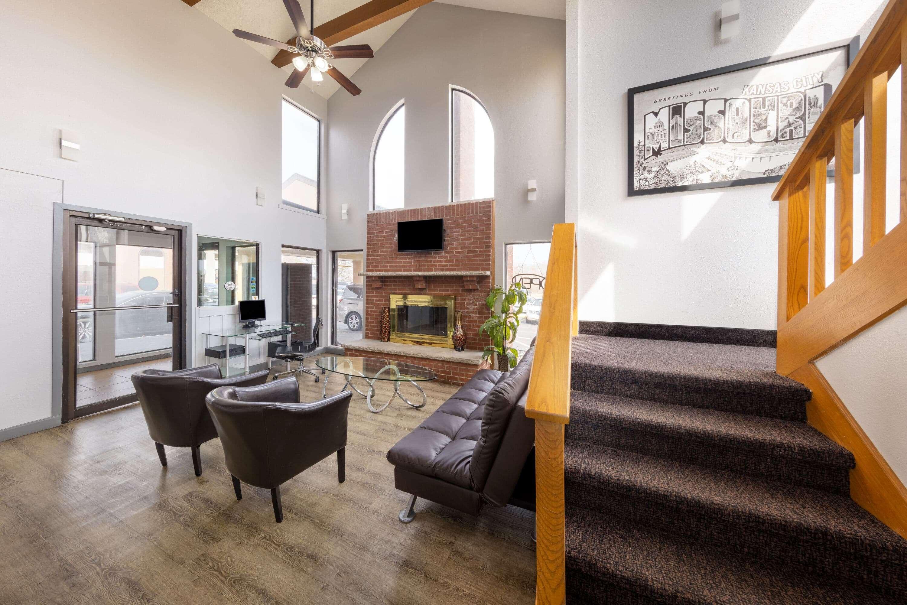 Super 8 By Wyndham Kansas City Airport North Экстерьер фото